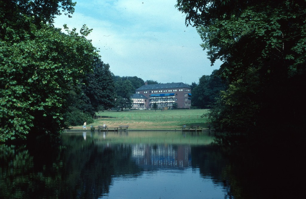 Het vierde huis Hemelse Berg, de kraamkliniek in later jaren verzorgingstehuis.