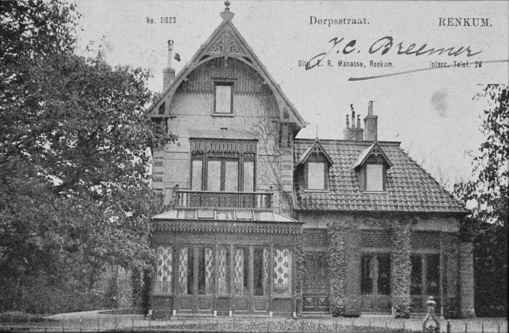 De villa “Roozenburg” Dorpsstraat 135. De oorspronkelijke bebouwing stamt uit 1848