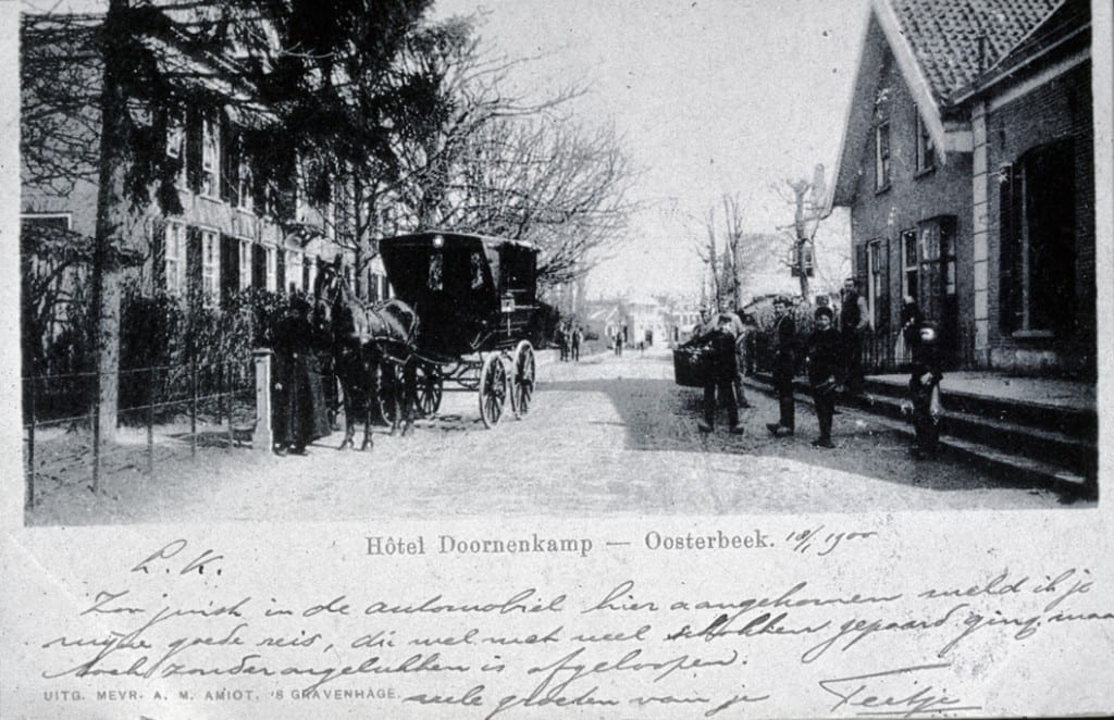 Het eerste grote hotel in Oosterbeek "de Doornenkamp" aan de Benedendorpsweg.
