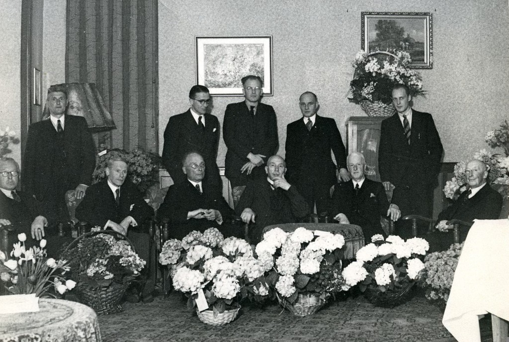 In 1948 bestond de OVV 50 jaar en werden zij door burgemeester Talsma gefeliciteerd.